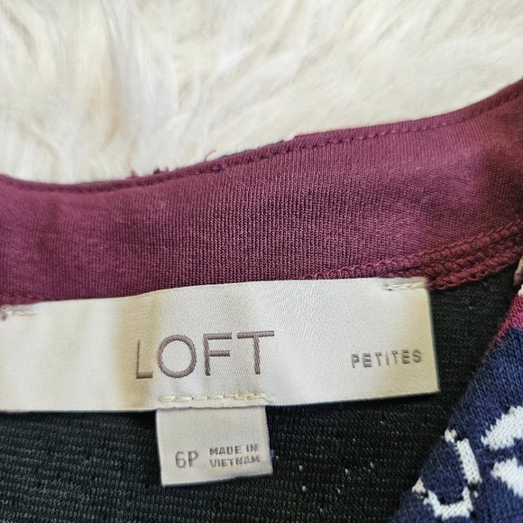 LOFT Petite women's Maroon Geometric Floral Pattern Quilted Jacquard Mini Dress - Picture 6 of 7